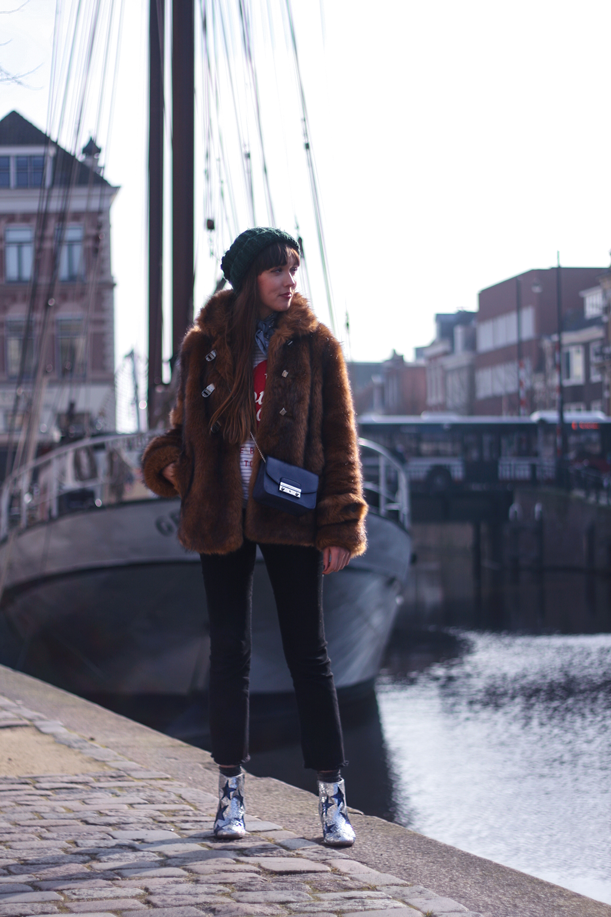 faux-fur-coat-urban-code-fashion-blogger-outfit-6