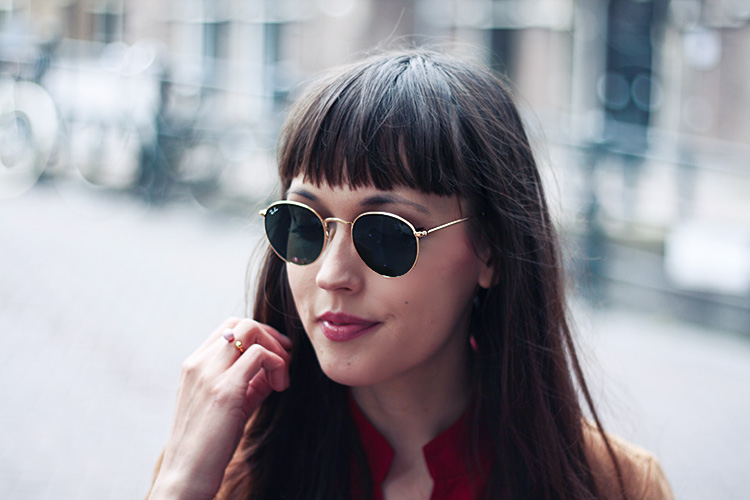 suede-trenchcoat-vila-lace-up-dress-rayban-rounded-sunglasses-stan-smith-adidas-fashion-blogger-10