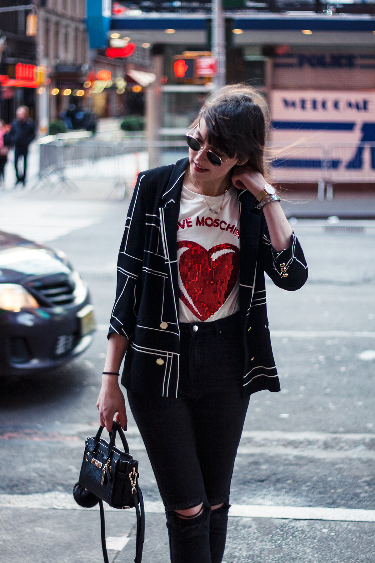 times-square-moschino-sequin-shirt-fashion-blogger-outfit-4